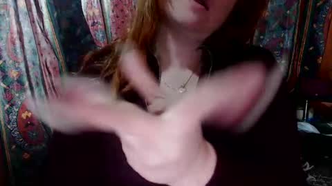 Snapshot of zara_red chatting on 01.13.25 Kate. if im not here im here foxy red333 online show from 01.13.25