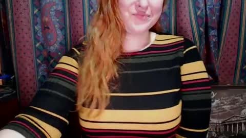 Snapshot of zara_red chatting on 01.22.25 Kate. if im not here im here foxy red333 online show from 01.22.25