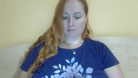 Snapshot of zara_red chatting on 09.10.25 Kate. if im not here im here foxy red333 online show from 09.10.25