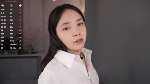 Snapshot of zara_shine chatting on 01.15.26 Criss online show from 01.15.26