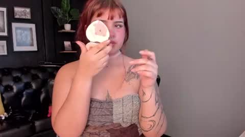 Snapshot of zara_snow chatting on 07.14.26 zara online show from 07.14.26