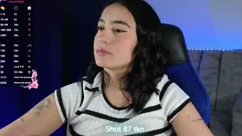 Snapshot of zaradames_ chatting on 07.18.26 zaradames_ online show from 07.18.26