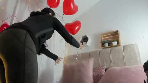 Snapshot of zaradulce chatting on 02.18.25 Zara . online show from 02.18.25