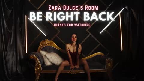 Snapshot of zaradulce chatting on 02.18.25 Zara . online show from 02.18.25