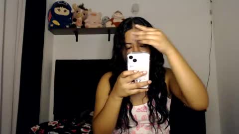 Snapshot of zarah_v chatting on 06.22.26 Fernanda online show from 06.22.26