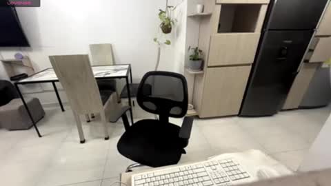 ZARAY CLOVER online show from 02.13.25