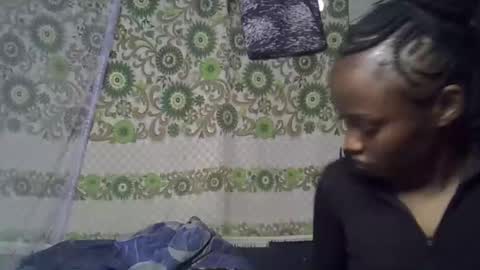 Snapshot of zarinamarlin chatting on 04.20.26 zarinamarlin online show from 04.20.26