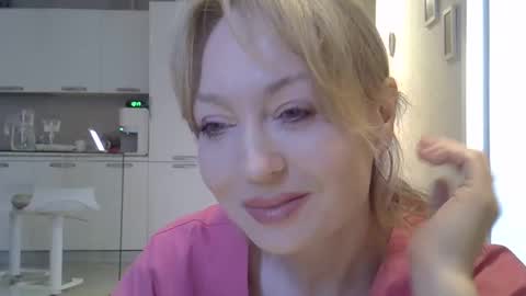 Zarina Swift online show from 03.24.26