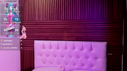 Snapshot of zarinawynne chatting on 03.31.26 Zarina Waynne online show from 03.31.26