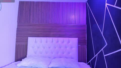 Snapshot of zarinawynne chatting on 04.03.26 Zarina Waynne online show from 04.03.26