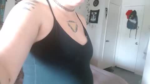 zawmbiemoonz online show from 04.16.26