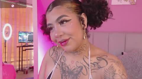 Snapshot of zaya_1 chatting on 10.23.25 zaya_1 online show from 10.23.25