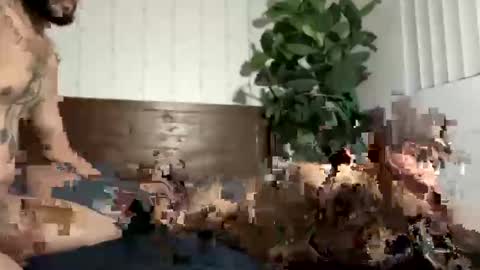 Snapshot of zayd3n69 chatting on 10.24.25 zayden online show from 10.24.25