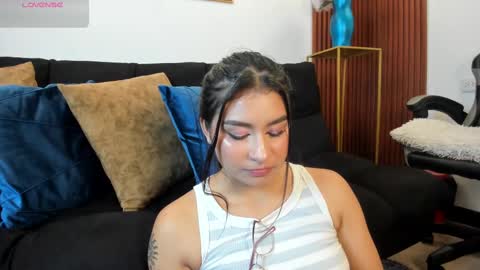  Zayda  online show from 10.20.25