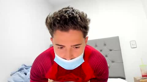 Snapshot of zaylanez chatting on 10.22.25 Zay lanez online show from 10.22.25