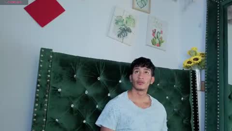 Snapshot of zaynmoretti chatting on 07.10.26 zaynmoretti online show from 07.10.26