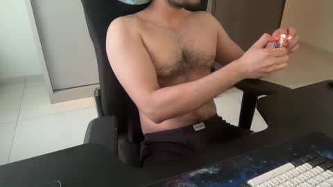Snapshot of ze_boi chatting on 04.18.26 Ze online show from 04.18.26