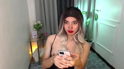 Snapshot of zelainalovetocum chatting on 01.26.25 zelainalovetocum online show from 01.26.25