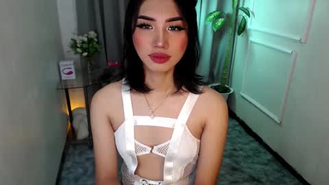 Snapshot of zelainalovetocum chatting on 02.05.25 zelainalovetocum online show from 02.05.25