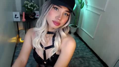 Snapshot of zelainalovetocum chatting on 03.12.25 zelainalovetocum online show from 03.12.25