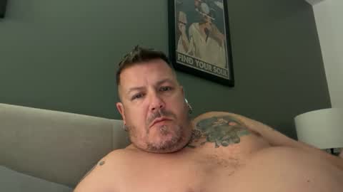 Snapshot of zellysgift1 chatting on 10.22.25 zellysgift1 online show from 10.22.25