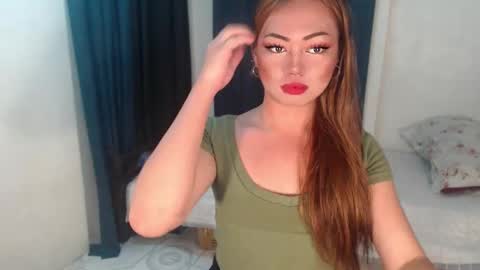 Snapshot of zemi_max chatting on 12.15.25 zemi_max online show from 12.15.25