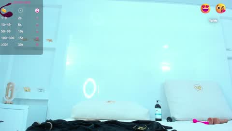 Snapshot of zenda_evans chatting on 12.26.24 Zenda Evans online show from 12.26.24