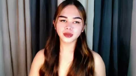 Snapshot of zendaya_amore chatting on 06.12.26 Zendaya online show from 06.12.26