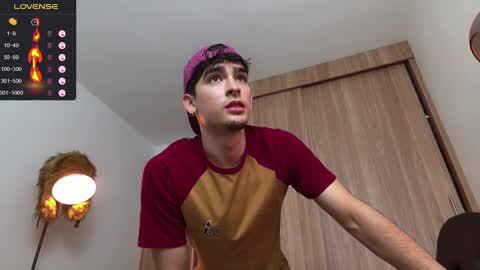 Zenn online show from 01.05.25