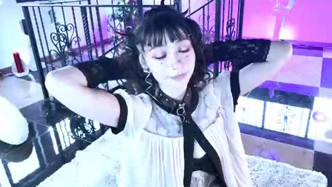      online show from 08.01.26