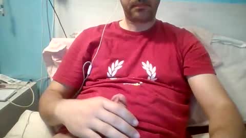 Snapshot of zeus00811 chatting on 04.13.26 zeus online show from 04.13.26