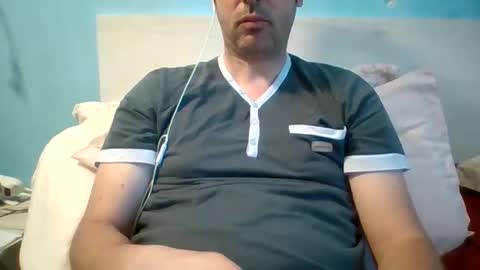 Snapshot of zeus00811 chatting on 04.20.26 zeus online show from 04.20.26