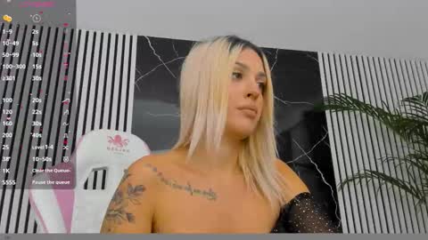 Snapshot of zeylaa chatting on 09.28.25 Zeyla online show from 09.28.25