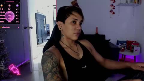 zhoestrong online show from 12.15.24