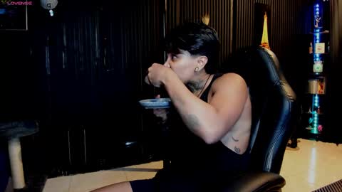 zhoestrong online show from 09.09.25