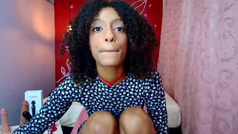 Zia Green online show from 02.22.25