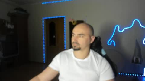 Snapshot of ziesh chatting on 04.17.26 Ziesh online show from 04.17.26