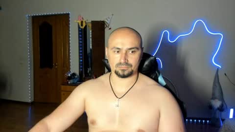 Snapshot of ziesh chatting on 05.23.26 Ziesh online show from 05.23.26