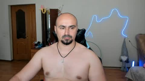Snapshot of ziesh chatting on 05.24.26 Ziesh online show from 05.24.26
