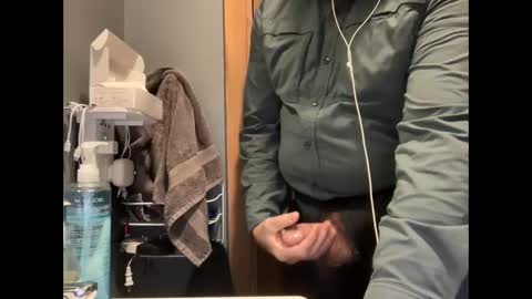 Snapshot of zinger283069 chatting on 10.27.25 zinger283069 online show from 10.27.25