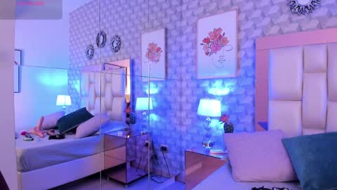 Nia  online show from 03.25.26