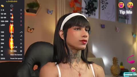 Snapshot of zion__lee chatting on 12.22.25 Zion online show from 12.22.25