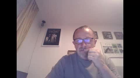 Snapshot of zippi55 chatting on 10.02.25 Zippi online show from 10.02.25