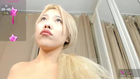 Snapshot of zirael_swan chatting on 01.19.26 zirael_swan online show from 01.19.26