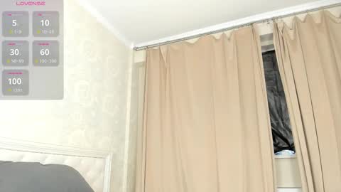 Snapshot of zirael_swan chatting on 02.20.26 zirael_swan online show from 02.20.26