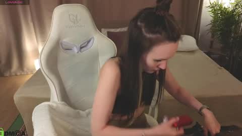 Zlata  Mon Tue Thu Fri Sun Sa GMT 3 0000pm - 0600pm  online show from 03.28.26