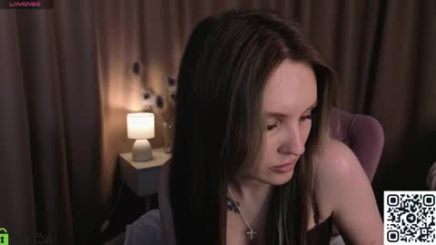 Zlata  Mon Tue Thu Fri Sun Sa GMT 3 0000pm - 0600pm  online show from 05.20.26