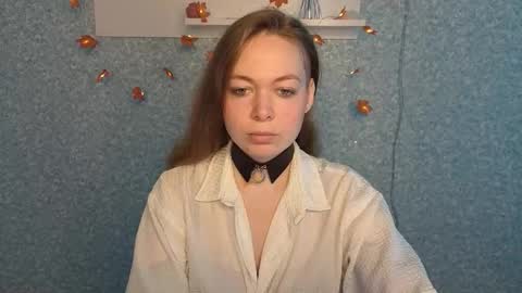 Snapshot of zlata_angelxx chatting on 11.10.25 Zlata online show from 11.10.25