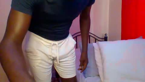 Zlatann2012 online show from 02.18.25