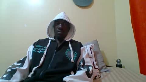 Zlatann2012 online show from 10.17.25